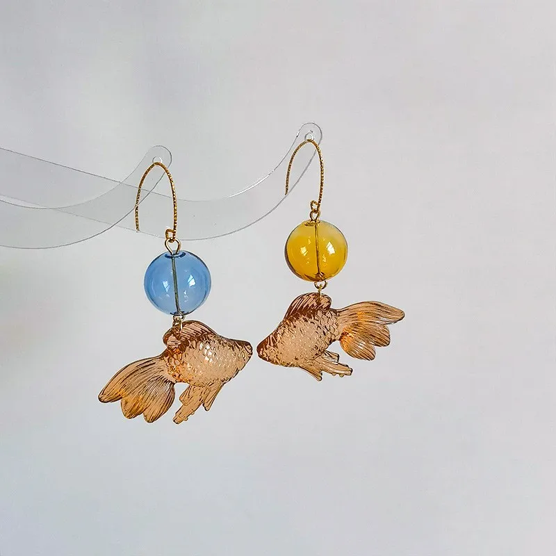 

Resin Goldfish Earring Unique Goldfish Design Cute Earrings Women Glass Ball Earrings With Koi Fish Pendant Jewelry Wholesale