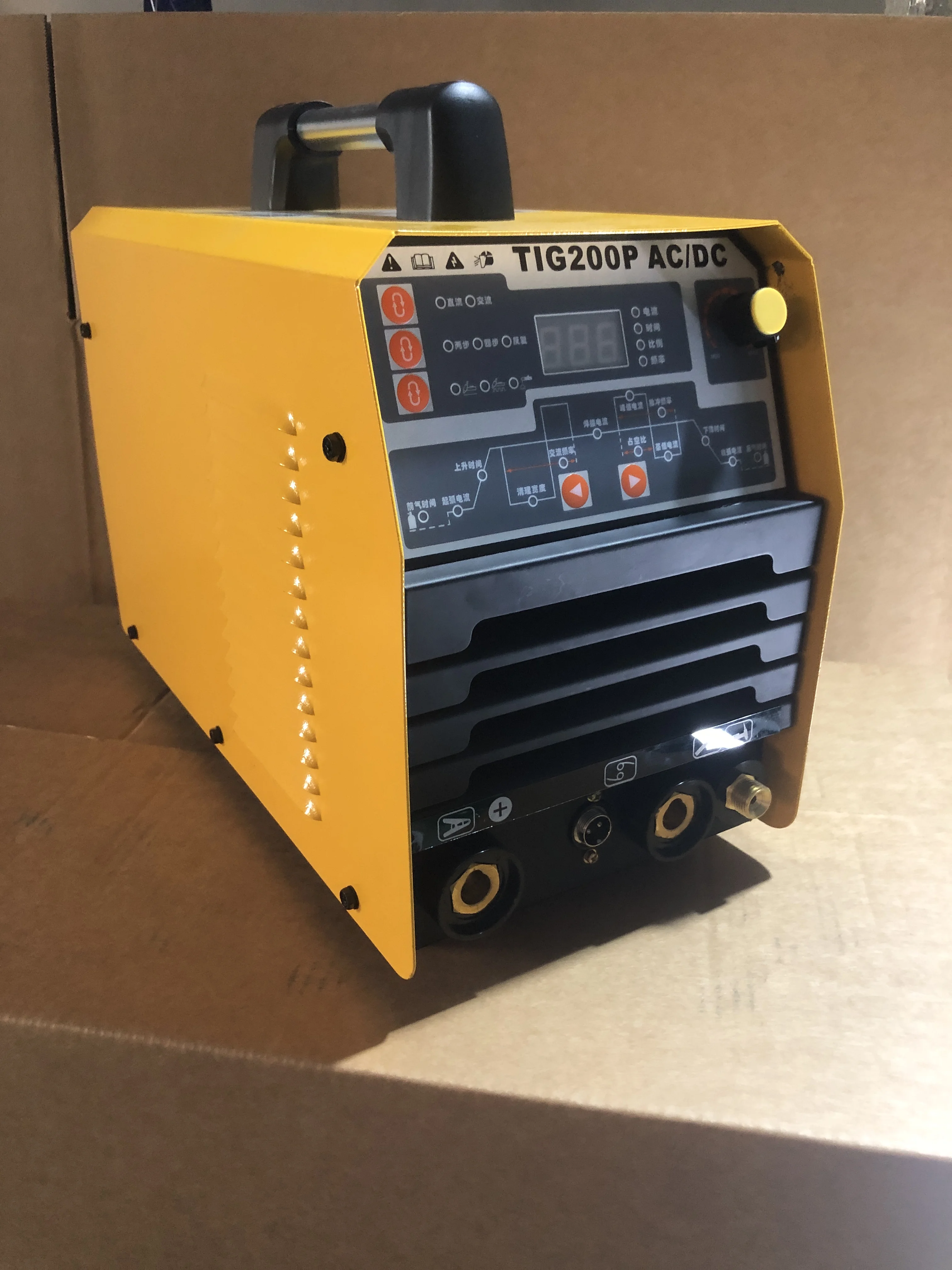 Welded Aluminum Boat Aluminium Tig Argon Welding Tig 200p Ac Dc 200a Welder Machine