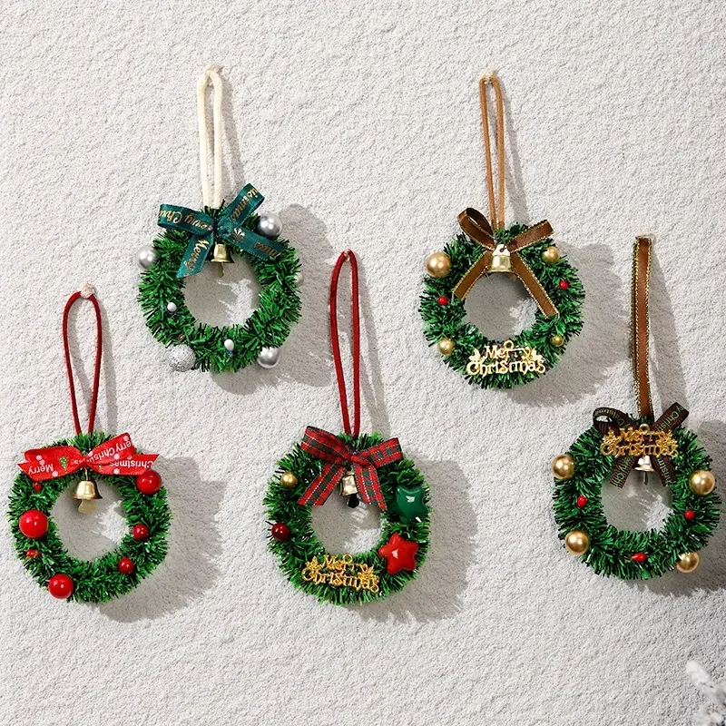 5PCS Christmas Decoration Ins Style Mini Christmas Wreath Car Pendant Home Window Scene Atmosphere Decoration Hanging Decoration