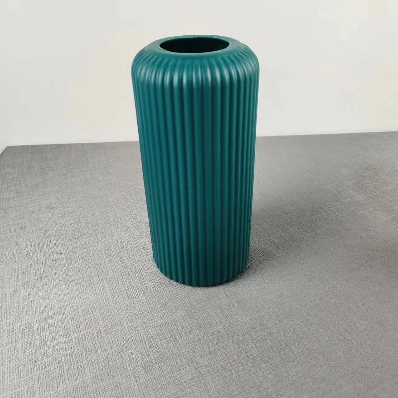 Striped Ceramic-Like Plastic Vase for Flowers, Decorative Floral Arrangement Display, Creative Little Flower Vase Tabel Decor