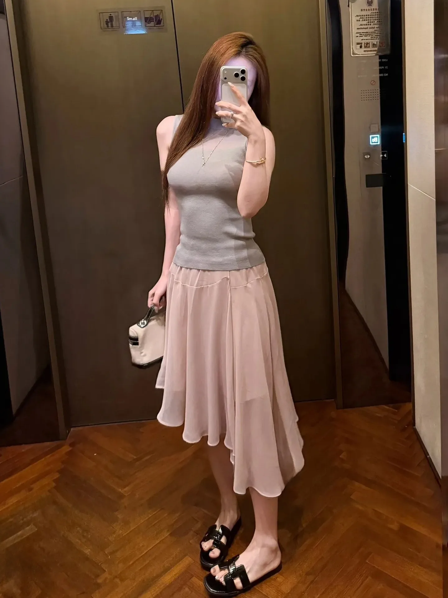 

Korean Style Pure Desire Knitted Set Women's See-through Splice round Neck Vest Top Asymmetrical High-waist Skirt Two-pi...