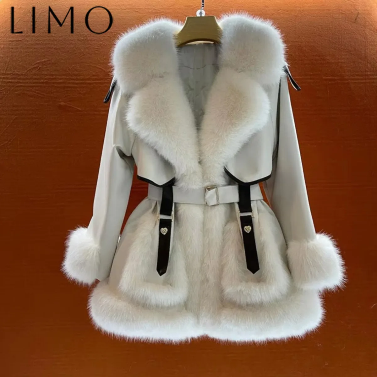 

LIMO 2025, осенне-зимнее модное укороченное шерстяное хлопковое пальто с воротником из искусственного меха, удобное для путешествий, шикарное верхнее пальто