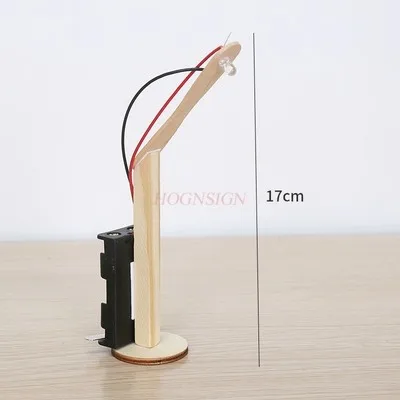 

Student science and technology small production invention emergency energy-saving desk lamp diy scientific experiment hand-made