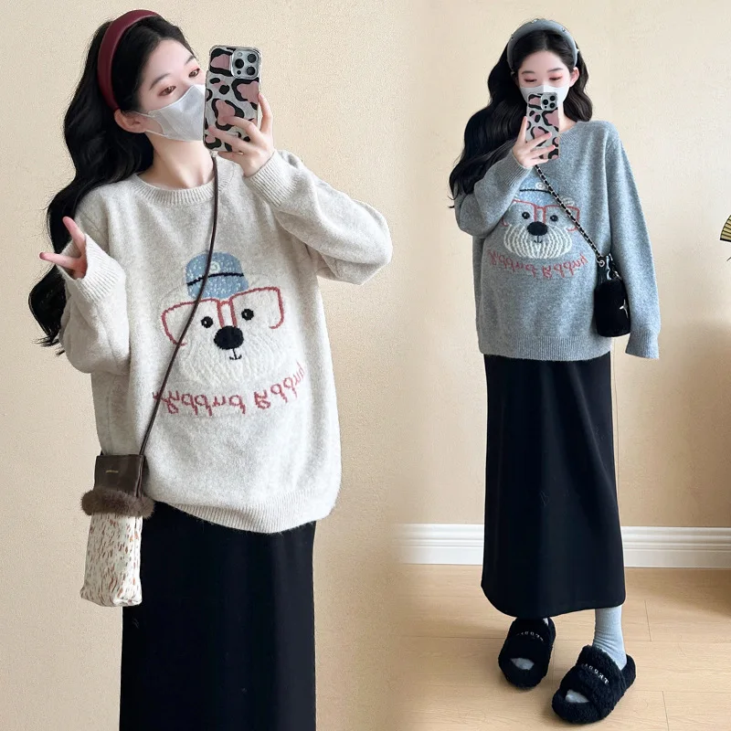 Maternity Suit 2025 Autumn New Arrival Korean Style Loose Cartoon Print Crew Neck Sweater And Black Midi Skirt Two Piece Set