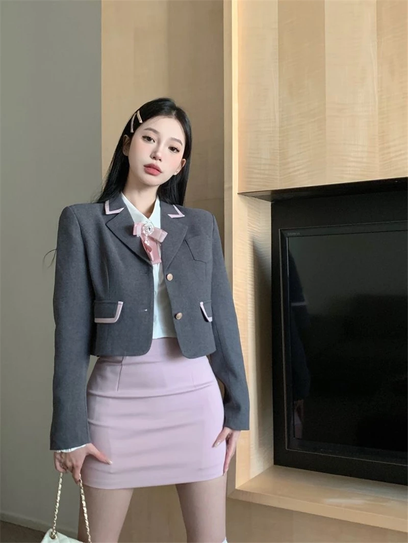 Frühling koreanische Uniform Set Mädchen adrette Stil täglich lässig jk Uniform grau kurzen Anzug Mantel schlankes Hemd rosa Wickel Hüftrock