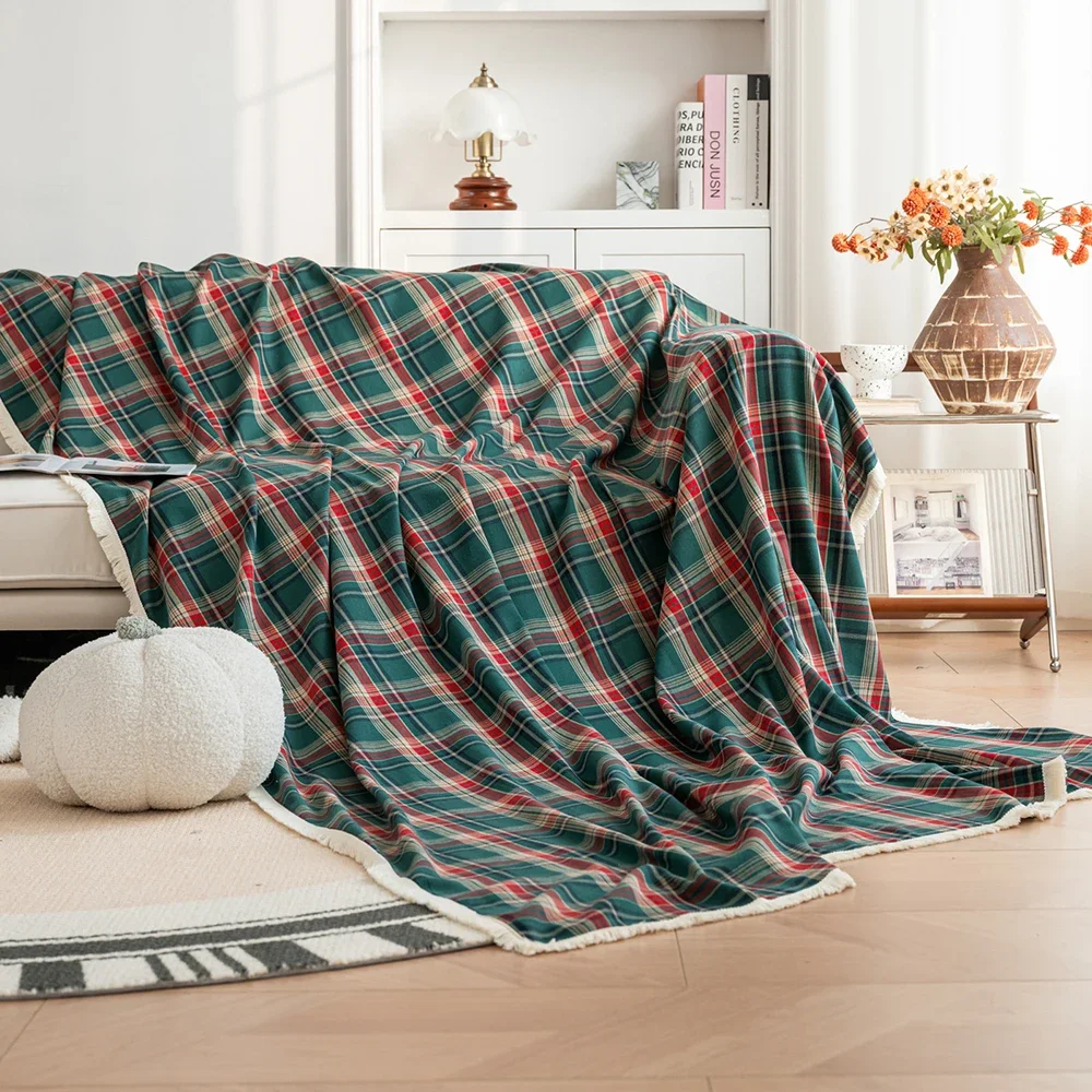 Christmas Decorate Sofa Cover Towel Vintage Red Green Plaid Multifunctional Tassel Cover Towel 3 Seater Sofa Sitting Cushion