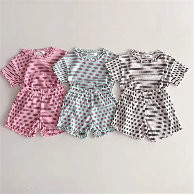 

2026 Summer New Children Casual Striped Two-piece Set Thin Cotton Boys Girls Stripe T Shirts + Shorts 2pcs Suit Toddler Outfits