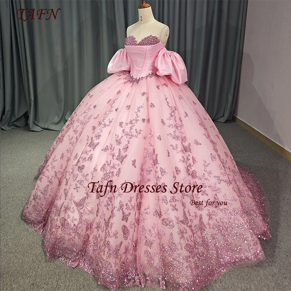 

Роскошные розовые платья TAFN для Quinceanera, бальное платье с открытыми плечами и бисером, ТРАПЕЦИЕВИДНОЕ кружевное платье с бабочкой, 15 дюймов