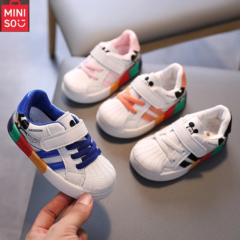 أحذية مشي للأطفال من Miniso للأولاد والبنات، نعل ناعم، أحذية فردية للأطفال مضادة للانزلاق وقابلة للتنفس