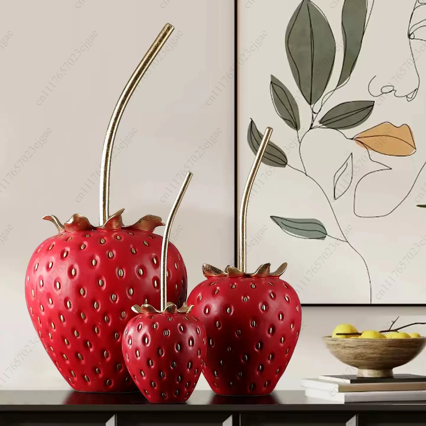 Simulation Strawberry Fruit Display  Resin Crafts Gold Strawberry Figurine Decorative Figurines Home Decoration Accessories