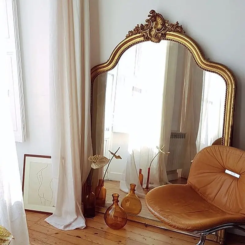 Lustro w stylu retro