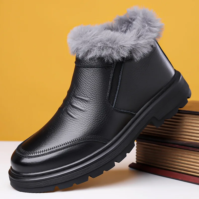 2026 Winter Men's High Top Cotton Shoes with Velvet Warmth Cotton Leather Shoes, Side Zipper Thick Bottom Outdoor Leather Boots