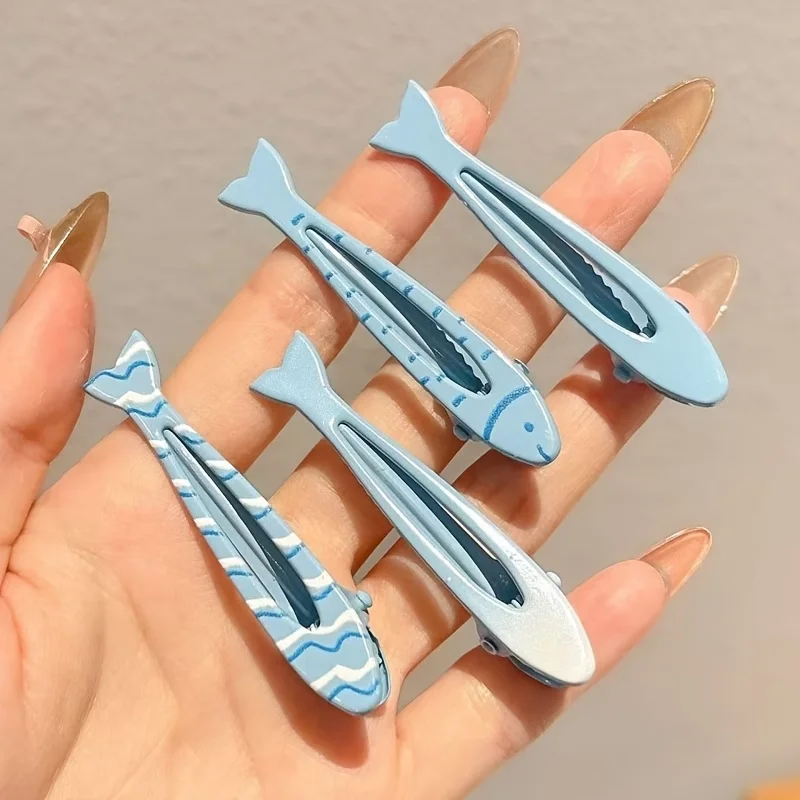 Gradient Blue and White Small Fish Duckbill Clips with Wavy Stripes Design, Versatile Hair Clips and Hair Accessories 2 Pieces