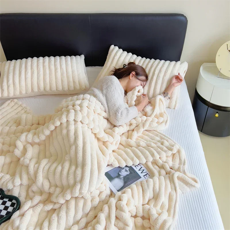 Imitation Rabbit Velvet Spring Warm Blanket or Blanket and Pillowcase Soft Fluffy Warmth Throw Blankets for Sofa Napping Blanket