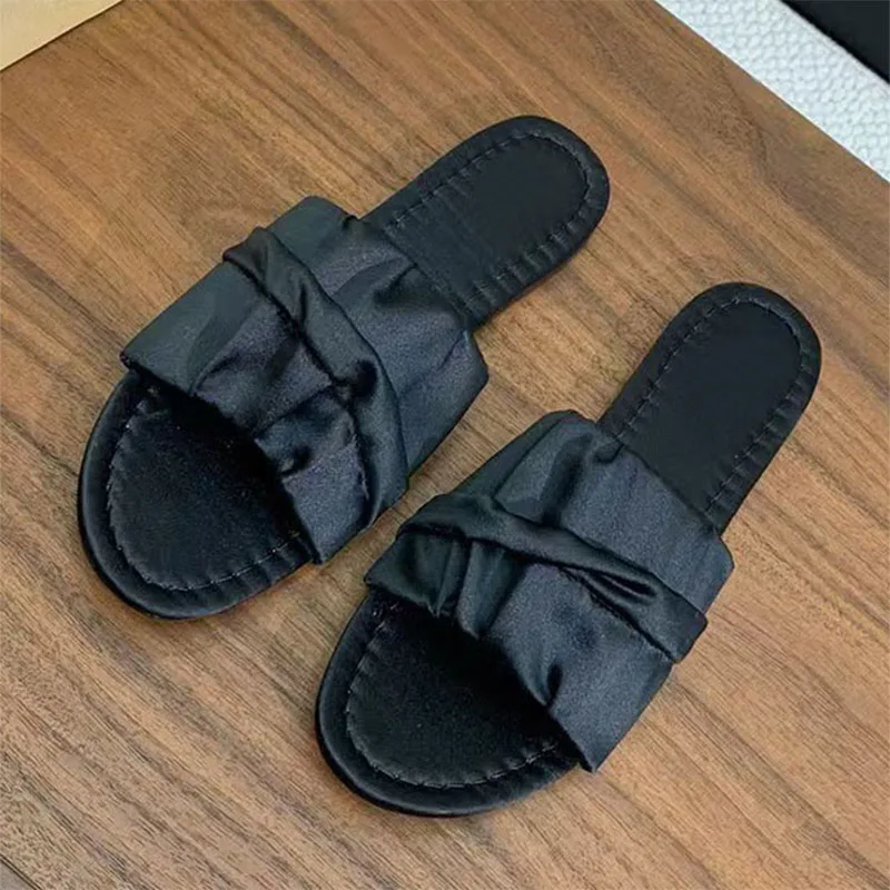 

Горячая распродажа: Женские атласные плиссированные мюли, летние шлепанцы, розово-красные, серебристые, черные, плоские тапочки для женщин