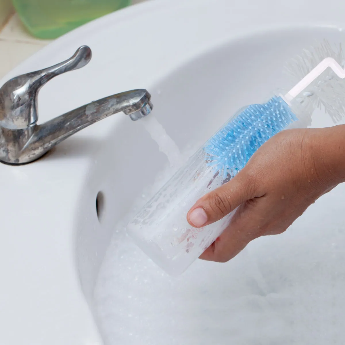 

3Pcs Silicone Bottle Brush Set for Babies Feeding Bottle Pacifier Cleaner Long Handle Rotating Deep Clean Drying