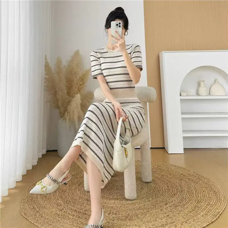 New Elegant Striped Knitted Dress For Women Summer O-Neck Short Sleev Tunic Slim Long Dress Casual Office Lady A-line Dresses