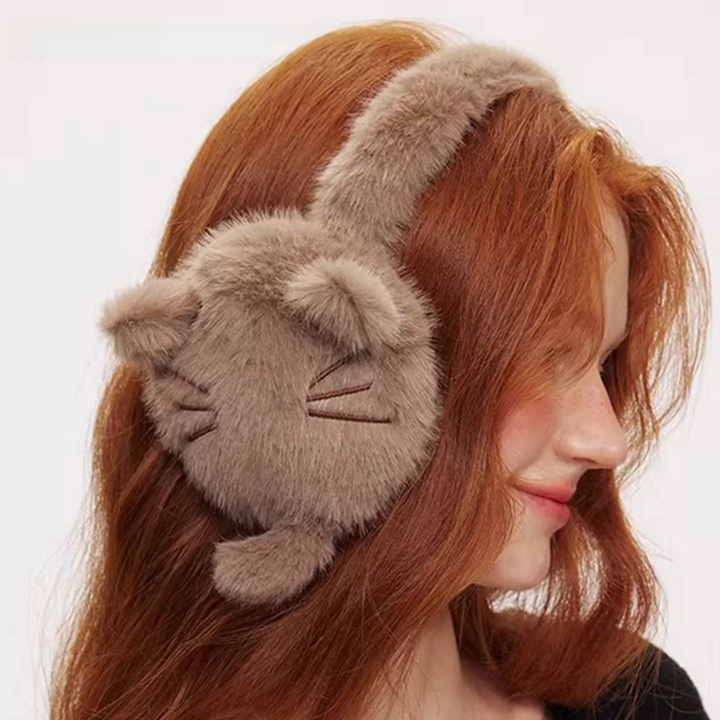 cache-oreilles-en-peluche-a-motifs-de-dessins-animes-site-officiel-de-la-marque-charli-kelli-protection-thermique-accessoires-d'hiver-a-la-mode