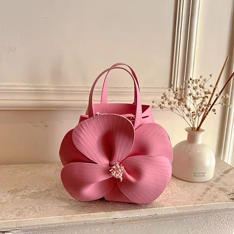 French Petal Flower Handbag Holiday Seaside Leather Shoulderbag Chinoiserie Flower Bucket Bag Bride Banquet Hand Carry Purse New