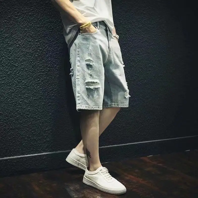 

Loose Fit Wide Leg Distressed Jeans Shorts Men Vintage Hong Kong Style Summer Urban Trendy Knee Length Versatile Comfortable