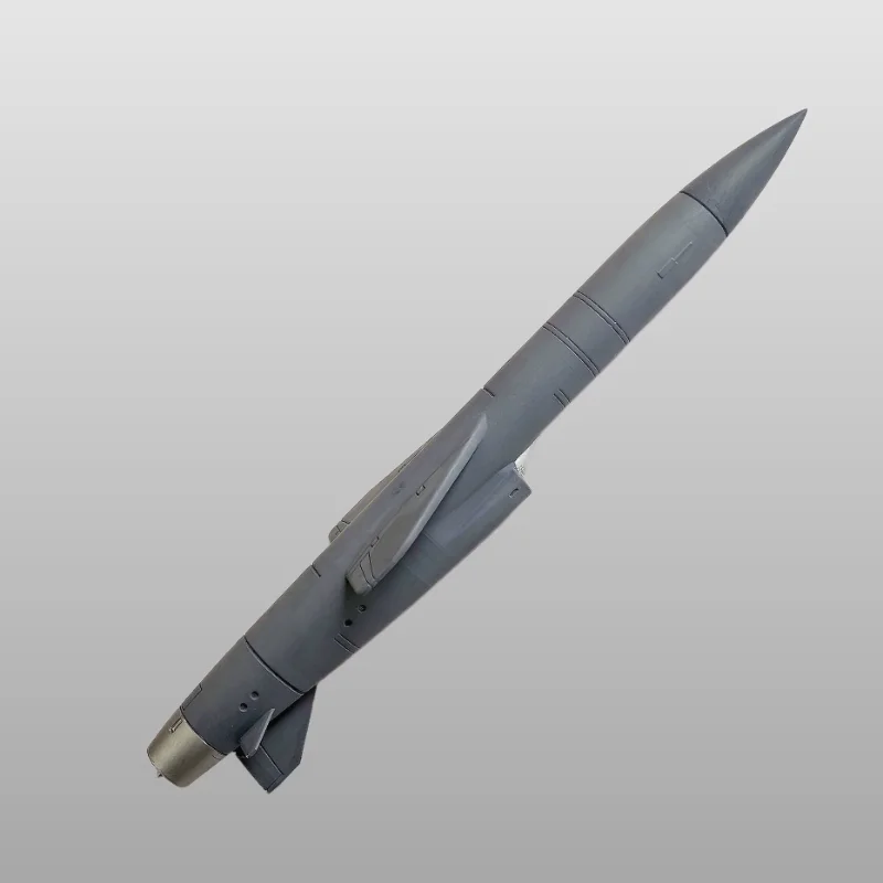 1/72 100 144 Scale P‑500 Basalt Supersonic Cruise Missile Resin Model Miniature Static Ornament for Diorama Scene Building
