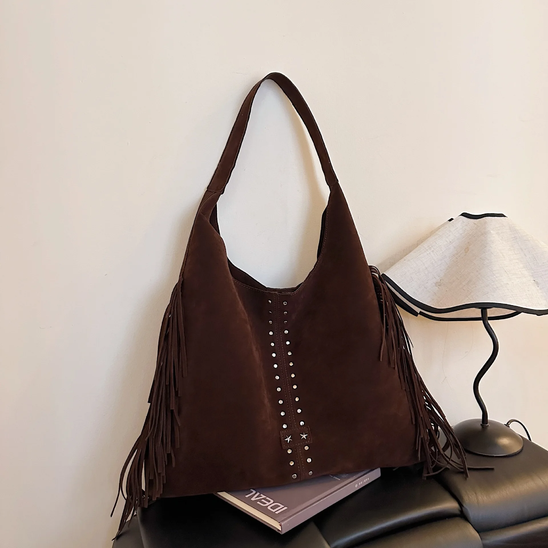 Ruime draagtas uit 2025, nicheschoudertas voor dames, casual vintage crossbody, minimalistische dag tot nachttas, getextureerde sling