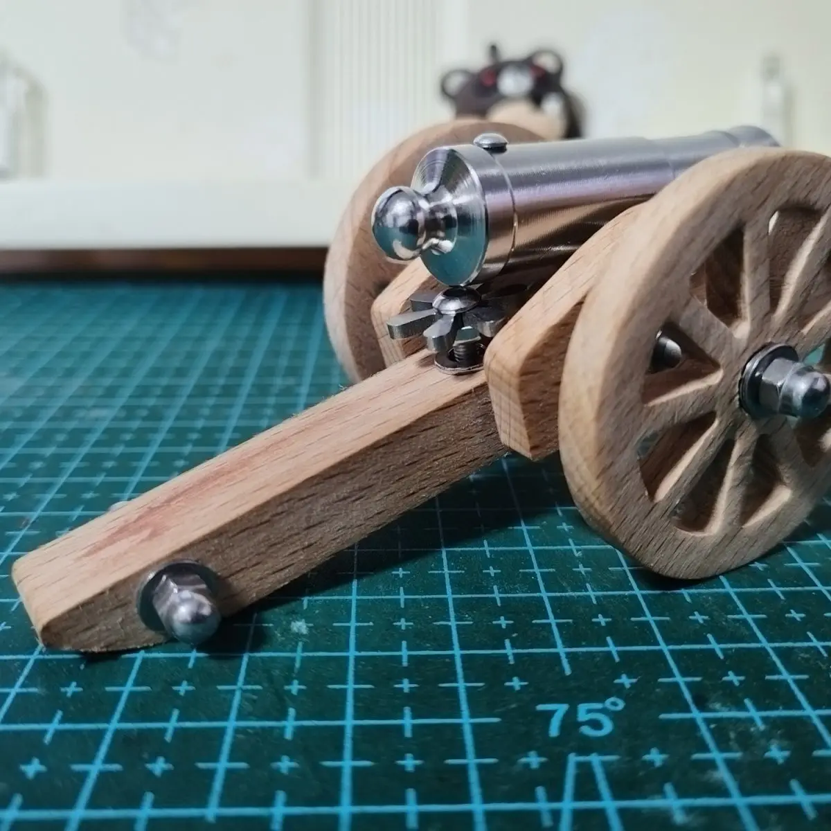 Stainless Steel Mini Napoleon Cannon Model, Beech Wood, Military Enthusiast Ornament view 4