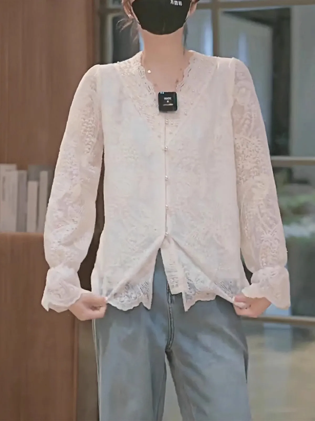 

Lace Hollow out Bell Sve Blouse Women's Spring Summer New Korean Sle Inner Flower Collar Base irt Trendy Top