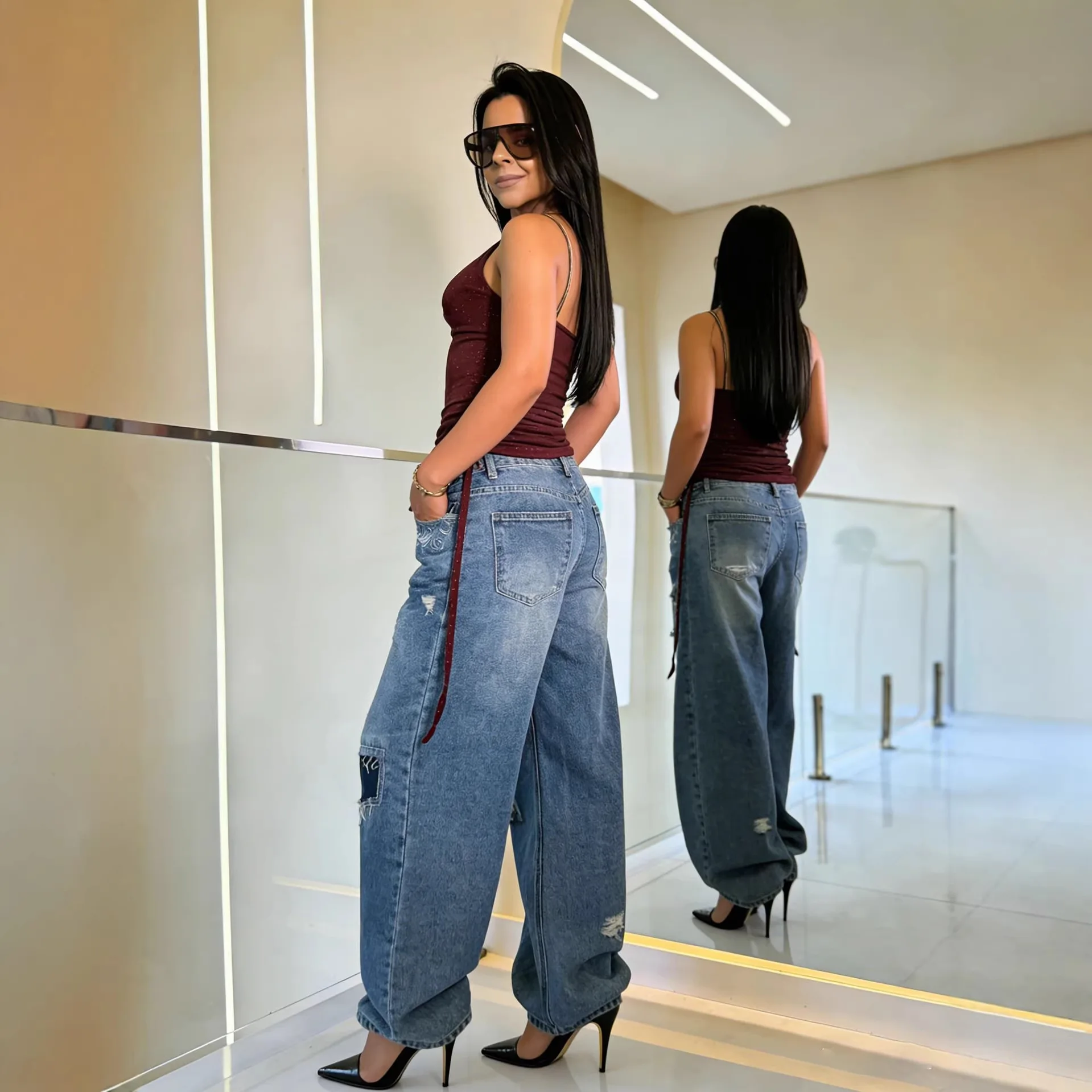 Women Hole Patched Loose Fit Casual Daily Trendy Color-coded Wash Jeans Pants New Fashion 2026 Vintage American Denim Trousers
