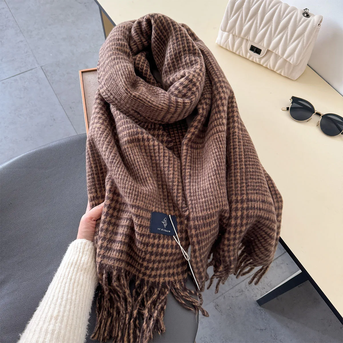 Winter Women Warm Scarf Luxury Pashmina Scarf Thick Double sided Tassel Wraps Female Cashmere Feel Shawl Luxury Blanket 