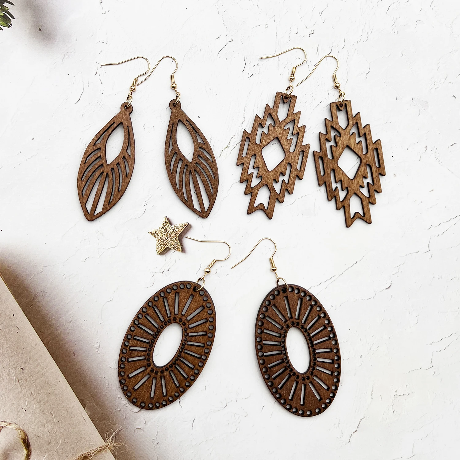 6 Pairs/set Classic Fashion Coffee Color Hollow Wood Earrings, Eardrop, Casual and Easiest for Match Wooden Ear Jewelry