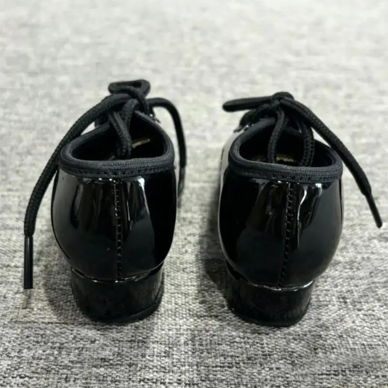 31BF Pack Of 2 Black Patents Leather Mini Dance Shoe Charm With Scratch Proof Coating Easy Installation Pendant For Purse