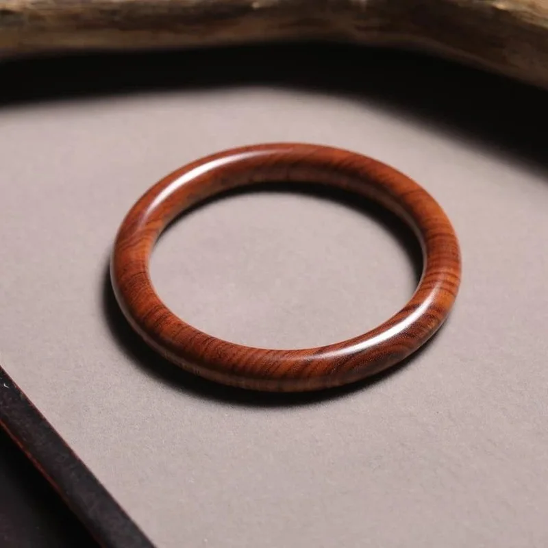Taishan old bracelet, green , black , blood sandalwood, red heart peach wood, factory supply, gif