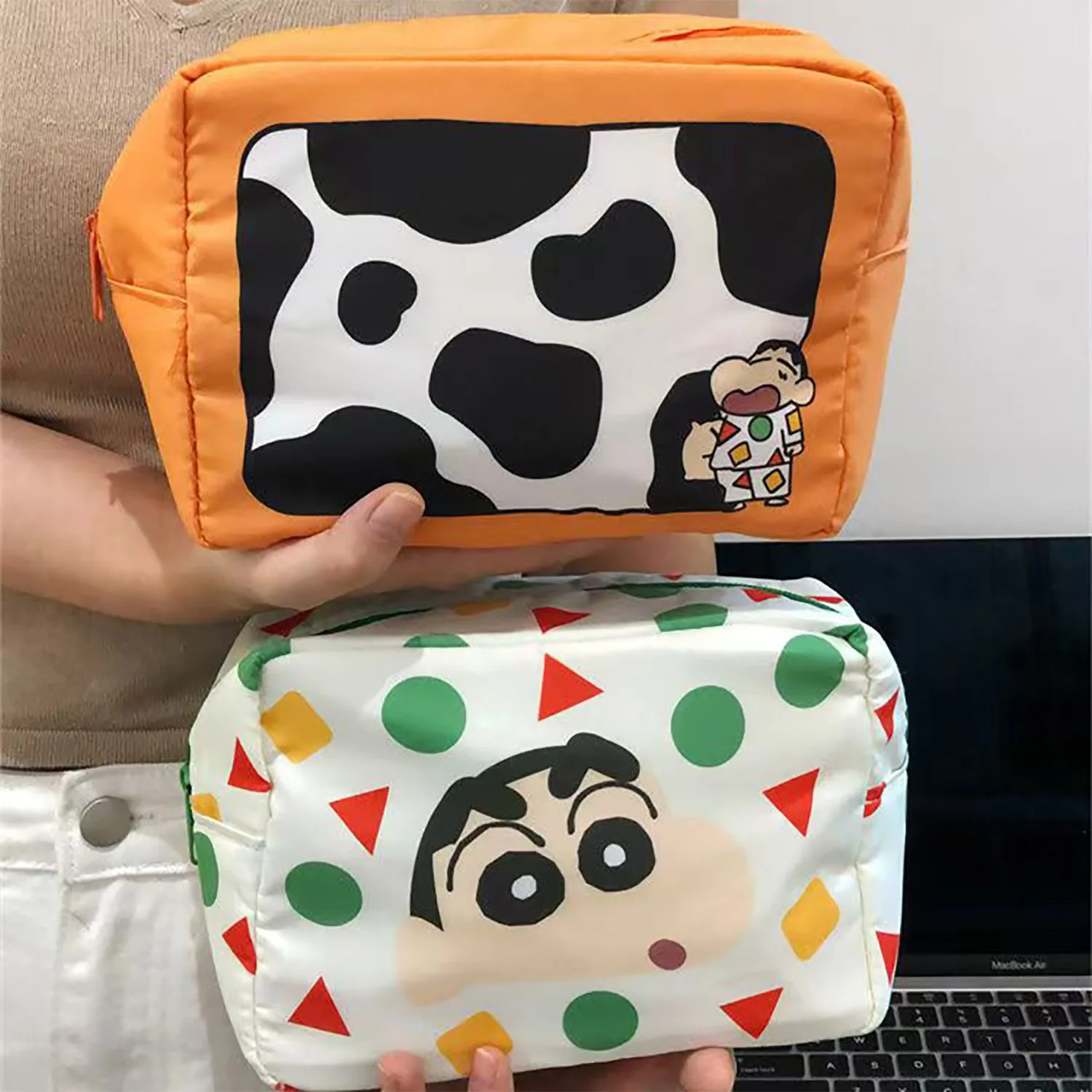 لطيف تلوين شين تشان حقيبة مستحضرات تجميل المحمولة الكرتون السفر أدوات الزينة حقيبة ذات سعة كبيرة حقيبة تخزين مطبوعة عصرية