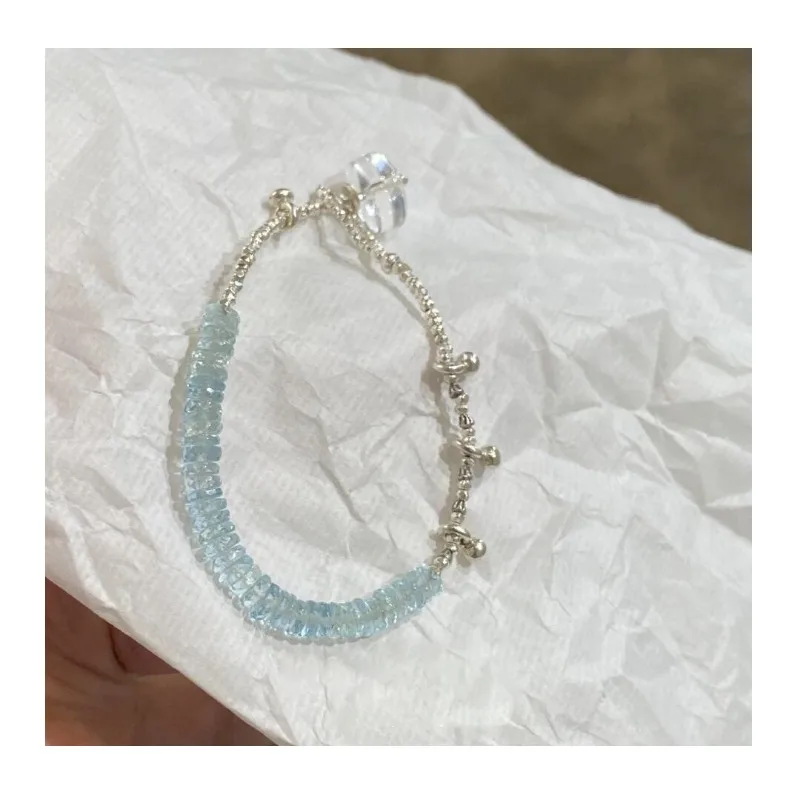

Delicate and Clear Beauty Sea Blue Treasure Bracelet Beaded Clear Feeling Bracelet Candy Color Design Sense Simple Wind Versatil
