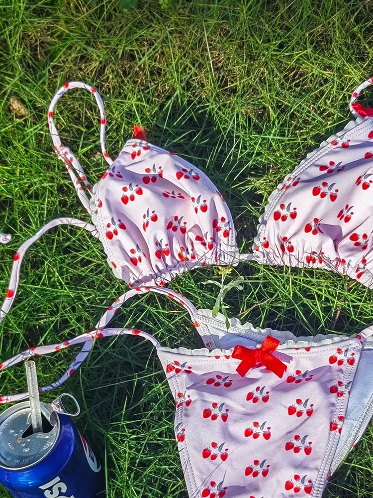 Sexy Badpak Driehoek Bikini Kersenprint Bikini Set Vrouwelijke Badkleding Vrouwen Strik Badpakken Kant Strandkleding Micro Thong Biquin