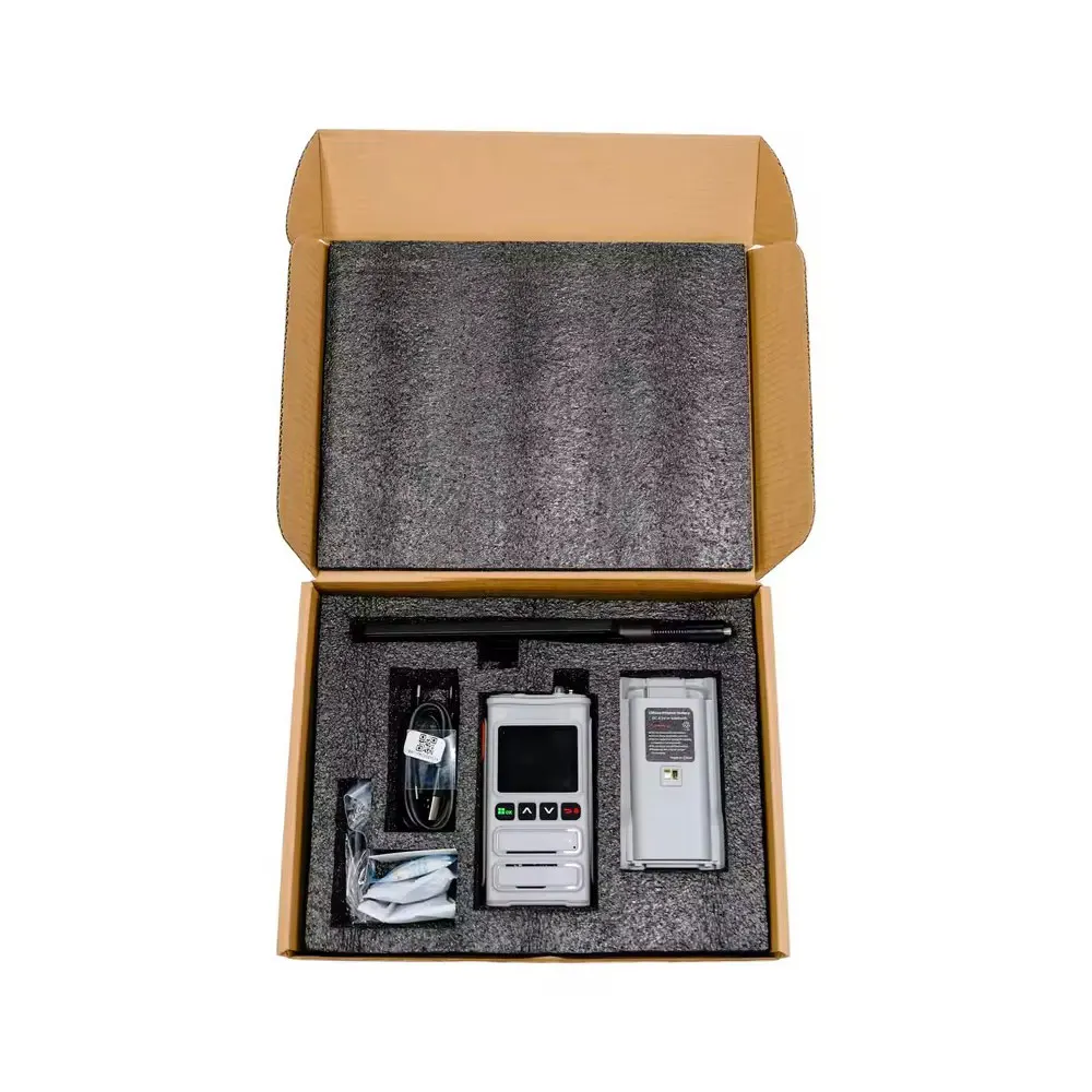 

Skydroid S12-8G Drone Detector 8GHz 3km-5km Range with 6000mAh Battery Support Russian English Handheld Drone Alarms RC Tools