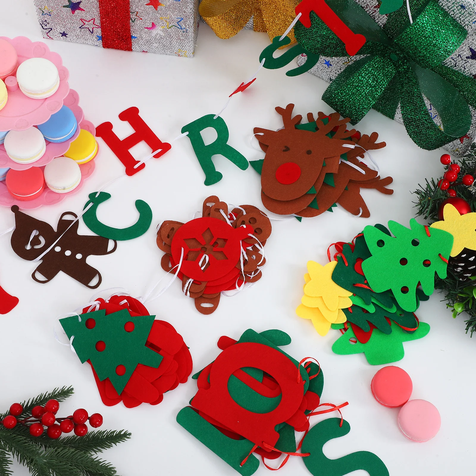 

6Pcs Christmas Felt Garland Banner Sturdy Material Easy Installation Indoor Outdoor Xmas Wall Door Decorations