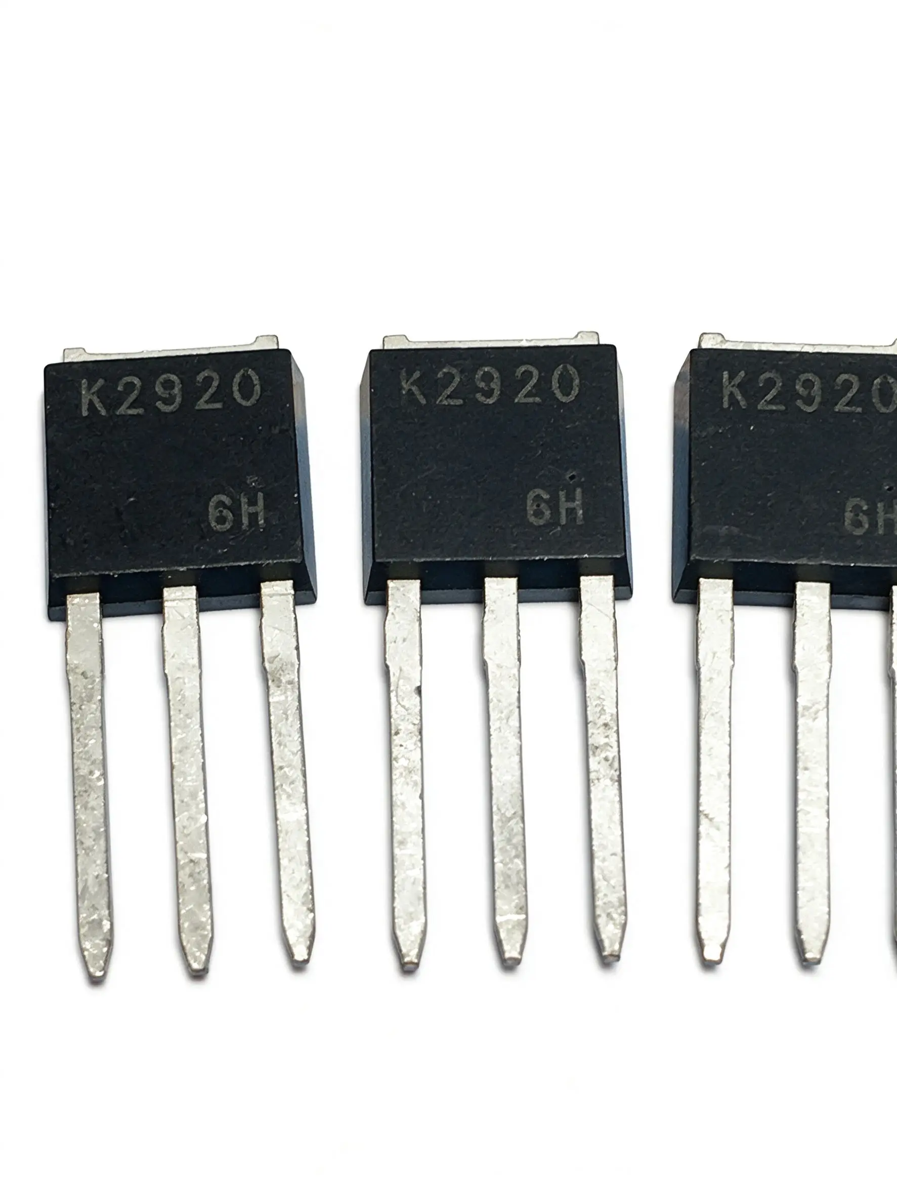 5piece 2SK2920 K2920 200V 5A TO-251