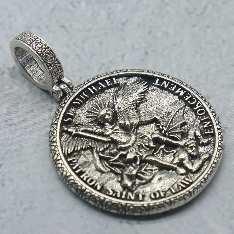 اشتري 3 واحصل على 1 مجانًا، يوصي بشدة 5.1 جرام من الفولاذ المقاوم للصدأ، قلادة رئيس الملائكة مايكل إنفاذ القانون للنساء SheCrown #6