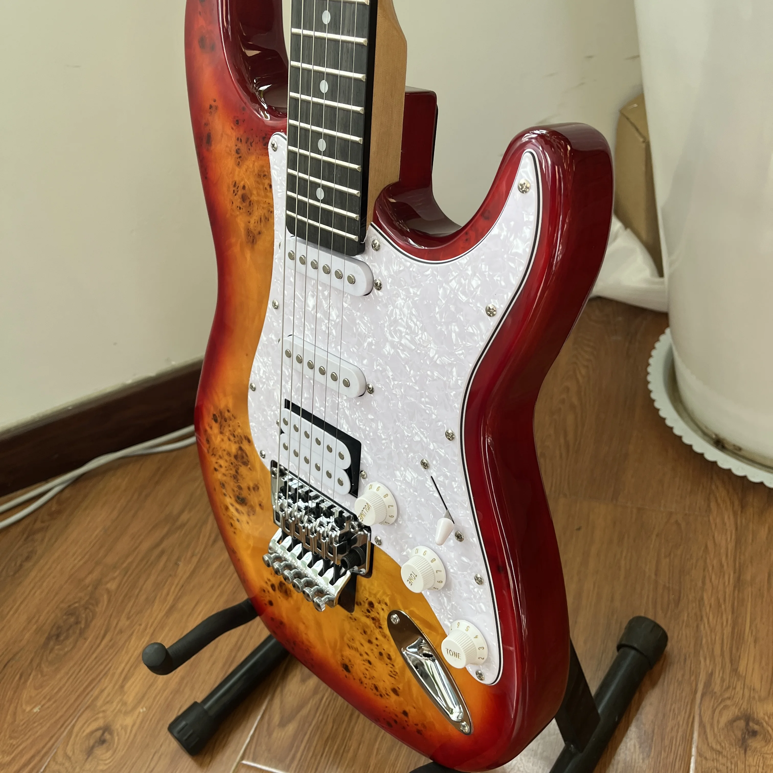 Guitar With Figured Wood Sunset Gradient Amber Brown Color Pearl White Single-Coil Pickup. Rosewood Neck And Fretboard