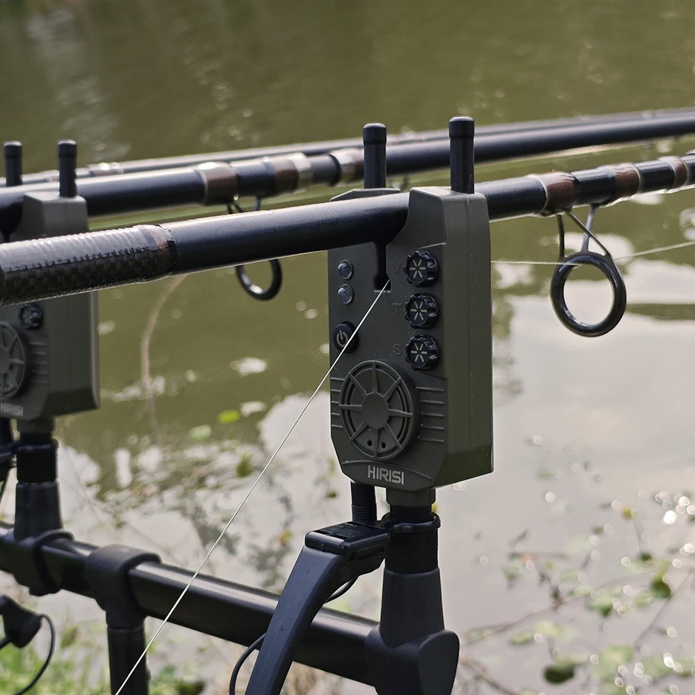Hirisi F20-4 Drahtloser Karpfen-Bissalarm 1+4 Empfänger-Set 300M Reichweite Snag Ear Lautsprecher Armeegrün Einstellbare Lautstärke und Ton – Detail 4