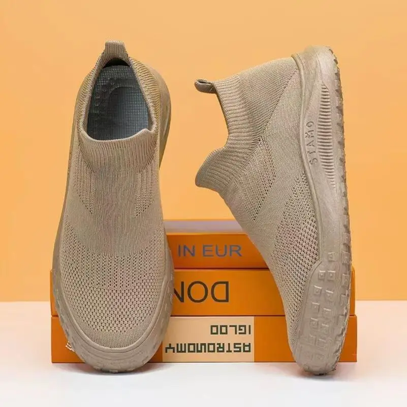 Full Black Men's Shoes Summer Breathable Mesh Work Safety Shoes Slip-On Tire Bottom Wear-Resistant Casual Fashion Sports Style