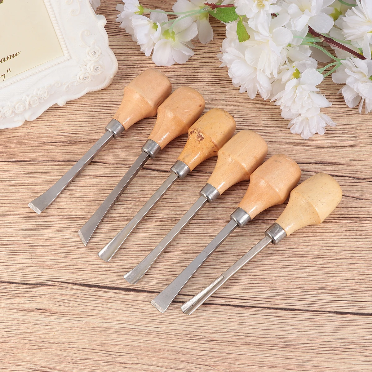 

Small Carving Tool Student Whittling Kit for Beginners Wooden Woodworker Chisel