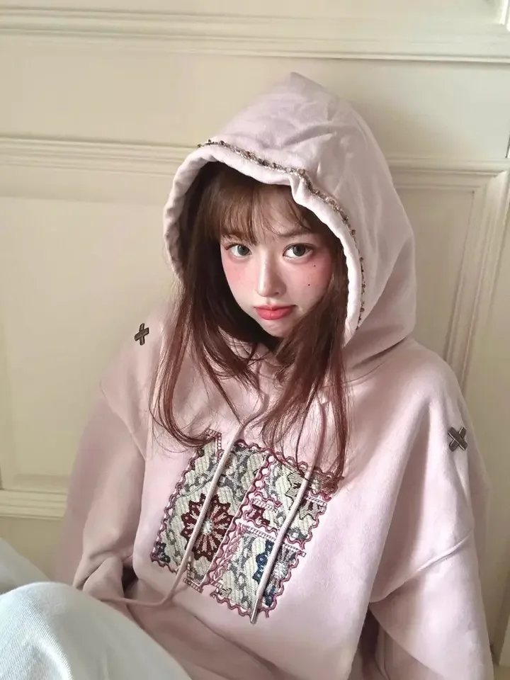 American Retro Kaleidoscope Patch Embroidered Hooded Sweater Women's 2026 Autumn and Winter New Design Hoodie