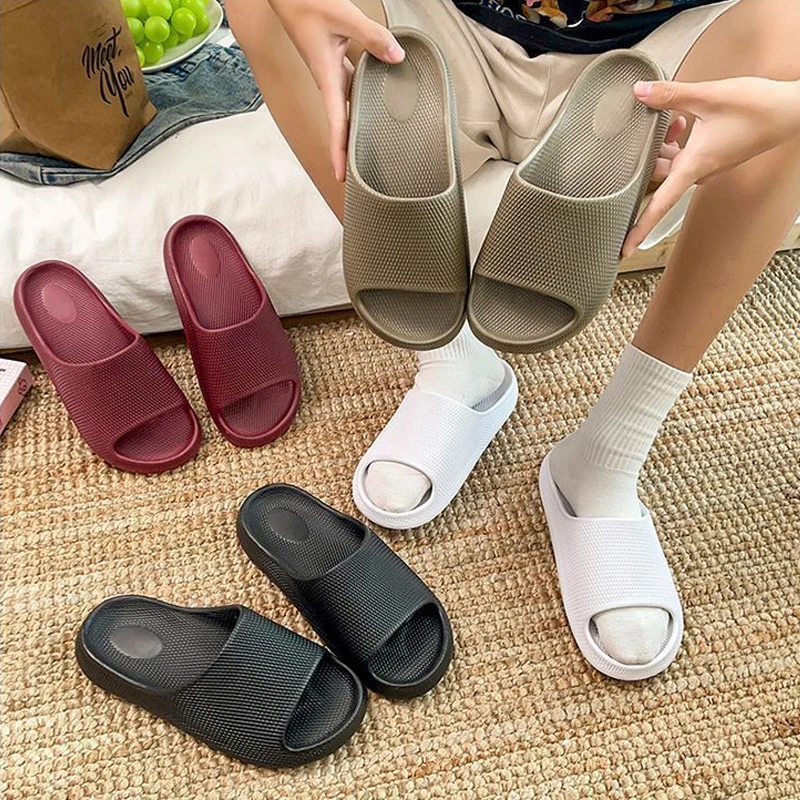 Comfortable Eva Slippers for Men and Women, Suitable for Both Indoor and Outdoor Use, Non-Slip, for the Beach and Summer