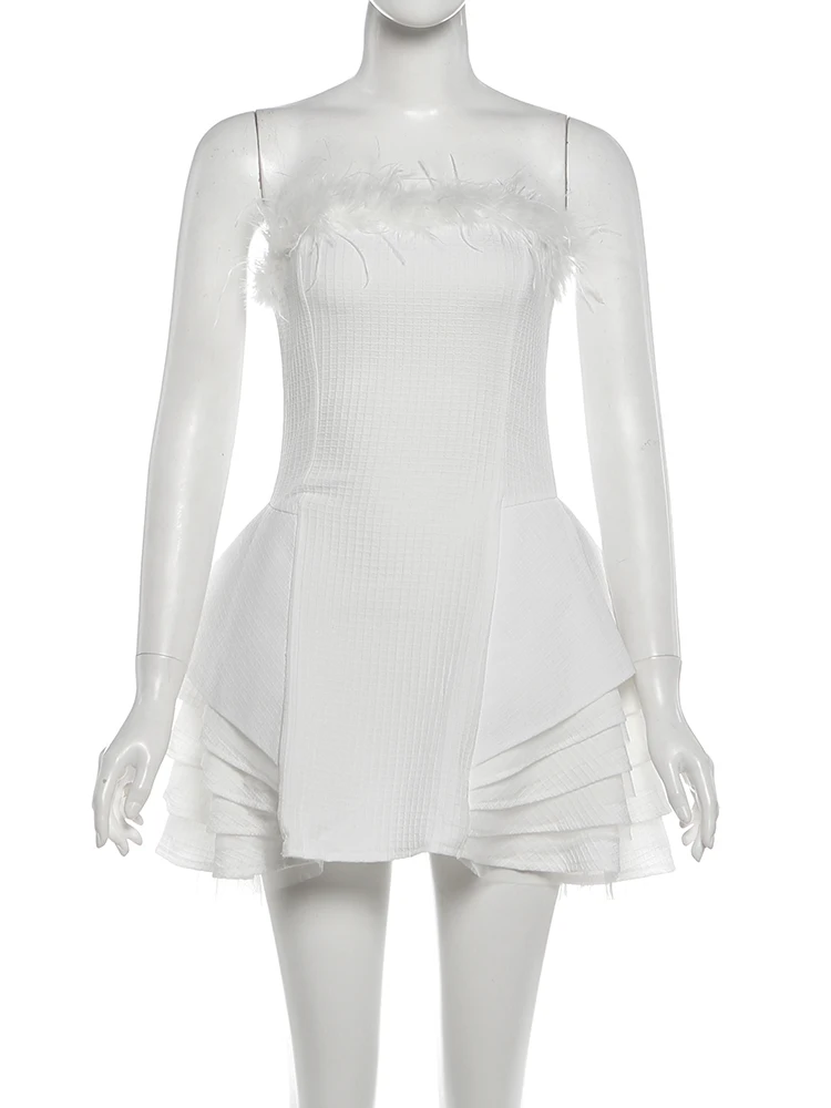 Sisterlinda Abito sexy patchwork di piume Donna Natale dolce senza spalline scozzese a strati Backless Party Club Elegante mini aderente