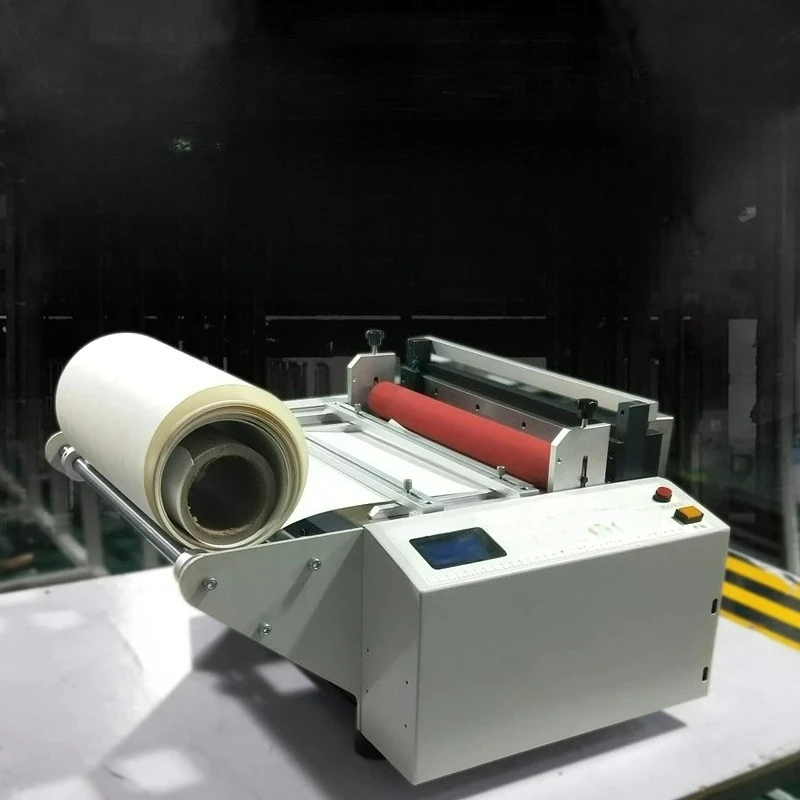 

Настраиваемый автоматический станок для резки тканевой ленты, ЖК-экран для нетканого материала, пузырчатая пленка, медная фольга, крафт-бумага