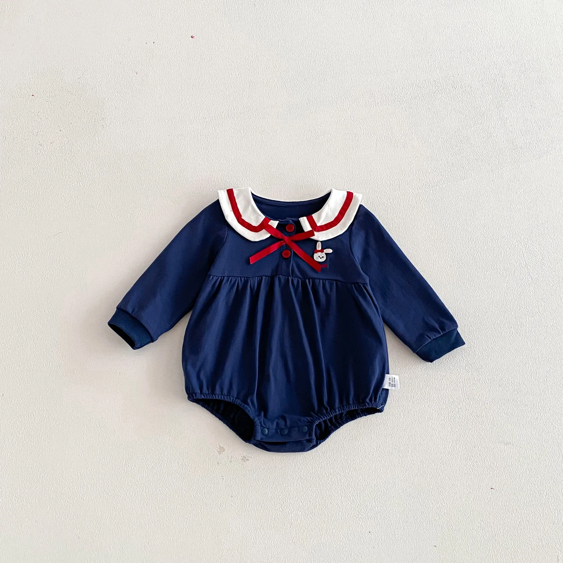 2026 Spring Baby Girl Bodysuit Long Sleeve Peter Pan Collar Academy Style Cute Bunny Embroidery 0-2Y Girls Clothes