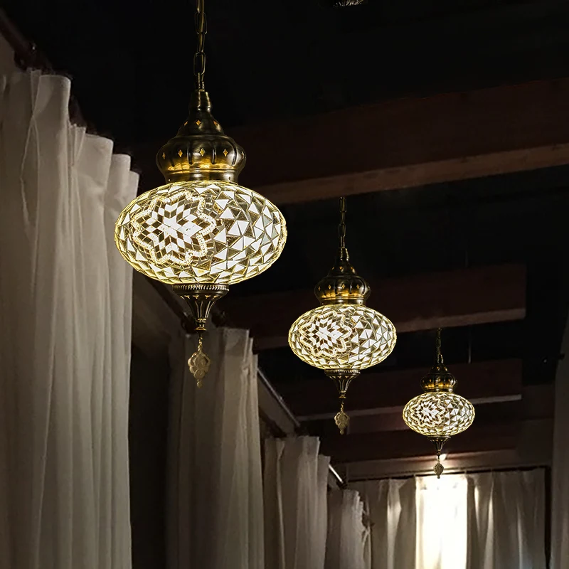 Lampade a sospensione in ferro retrò tailandese LED E27 Lustro dorato Lampade a sospensione del sud-est asiatico Soggiorno Camera da letto Ristorante Cucina Cafe